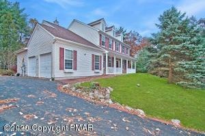 6115 Highpoint Ct, East Stroudsburg, PA 18301 - photo 1