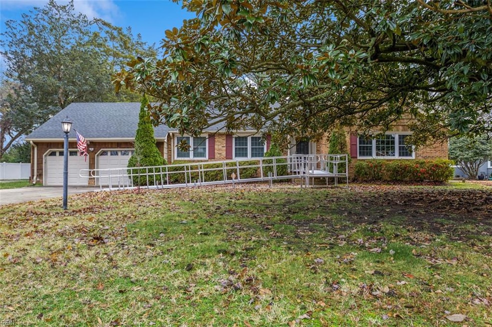 3145 Riveredge Dr, Portsmouth, VA 23703 - photo 1