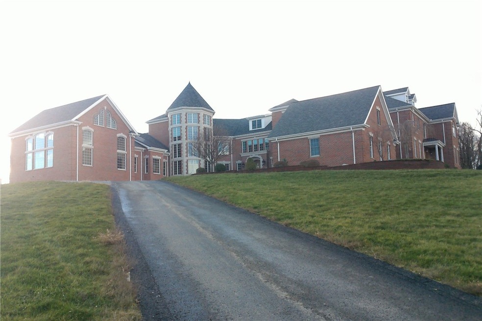 1046 Boquet Rd, Jeannette, PA 15644 - photo 1