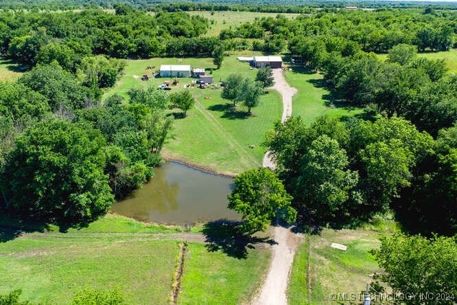 Private retreat with pond, 2480 sq ft home and sho