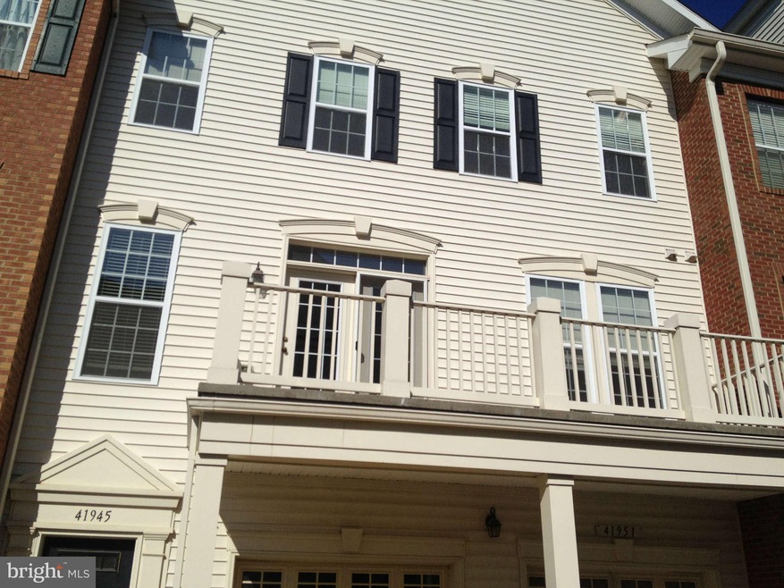 41945 Blue Flag Terrace unit 64, Stone Ridge, VA 20105 - photo 1