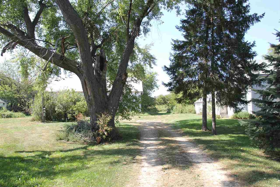 821 Glenway Rd, Oregon, WI 53575 - photo 1