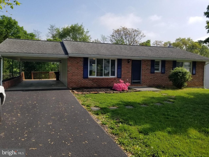 135 Zeiler Dr, Martinsburg, WV 25404 - photo 1