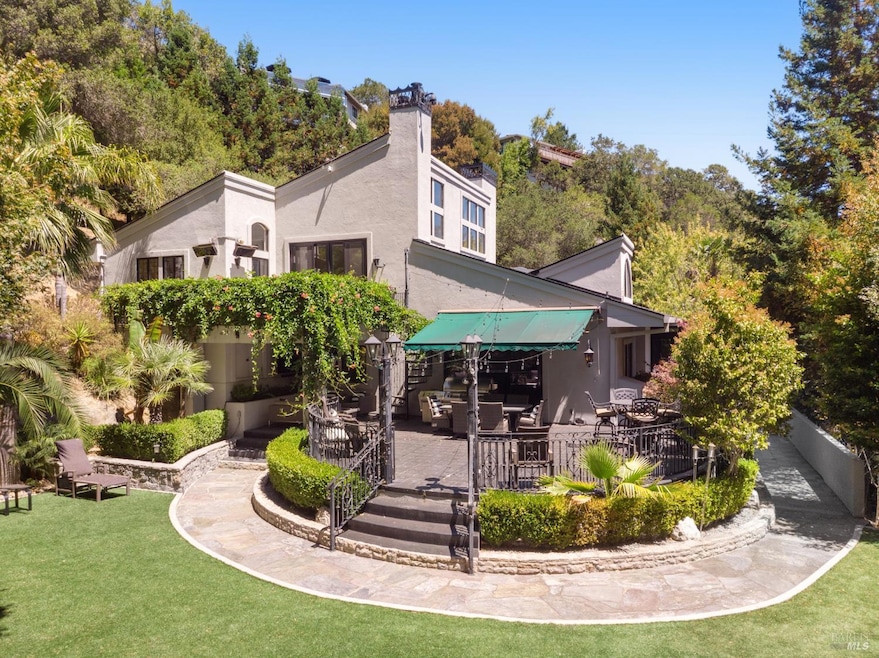 Sold $2,400,000 • Co-Listing Agent