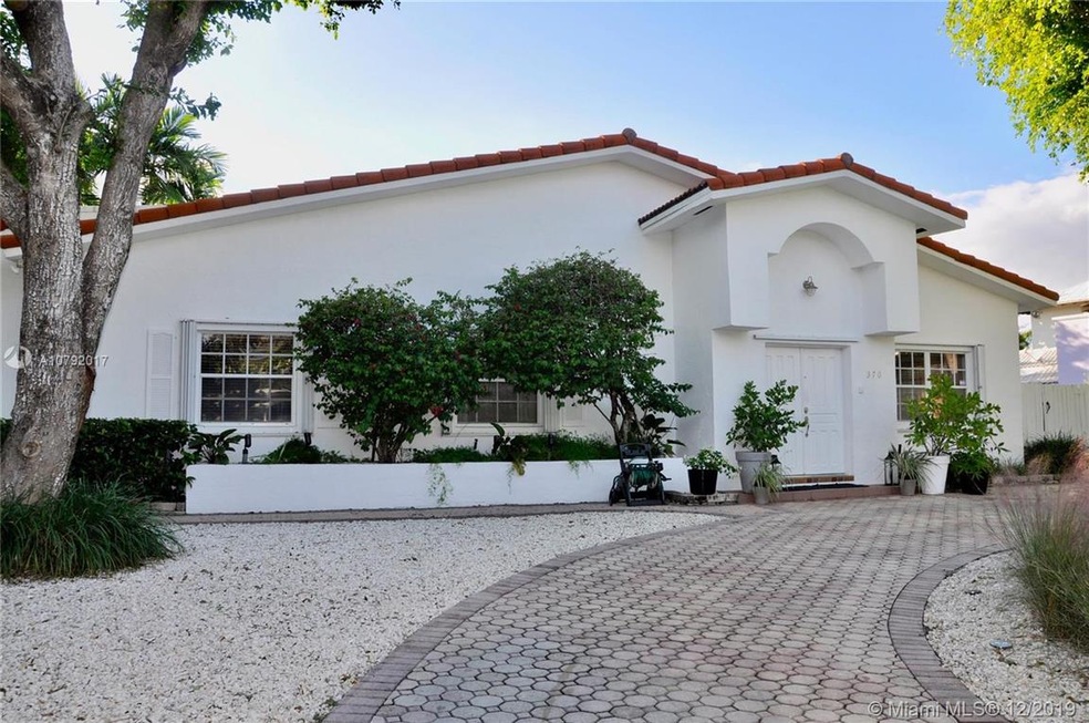 DRIVEWAY TO FRONT DOOR