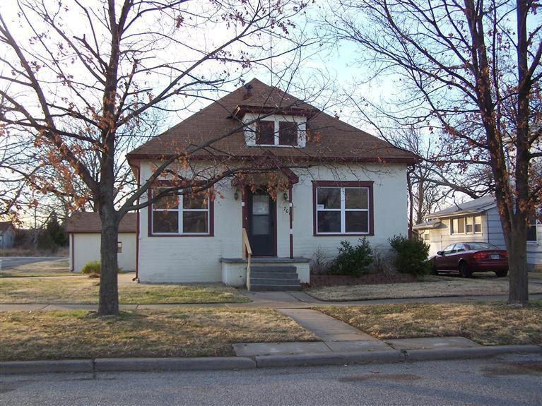 700 N Central N A, Parsons, KS 67357 - photo 1