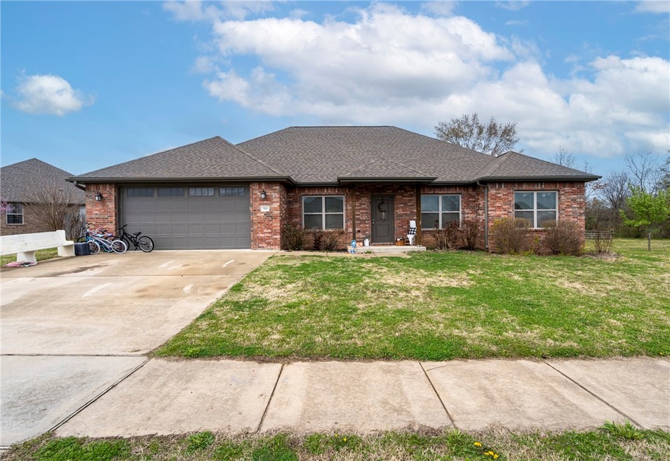 908 Carter Ct, Siloam Springs, AR 72761 - photo 1