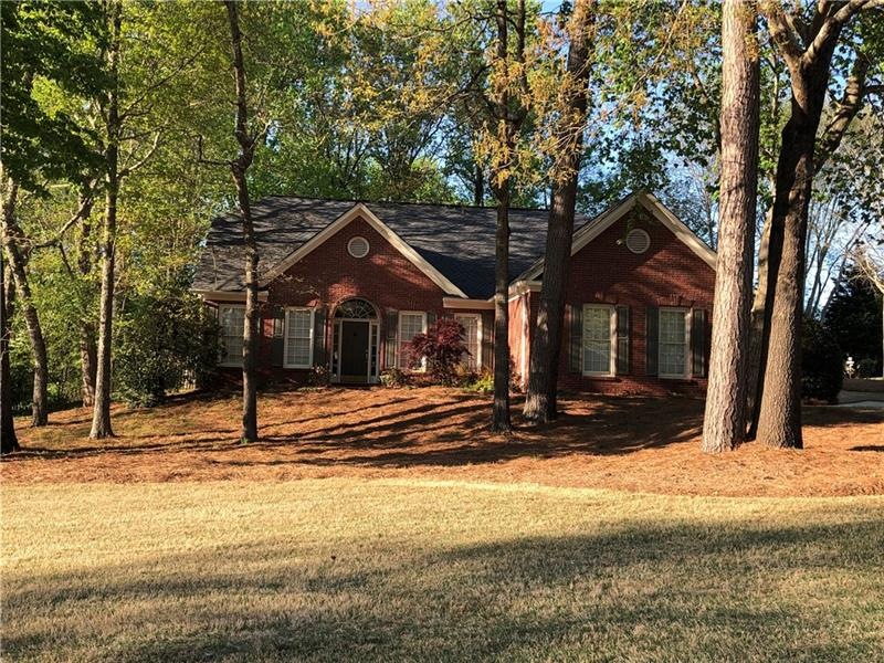 Gorgeous cul de sac lot and beautiful ranch home w