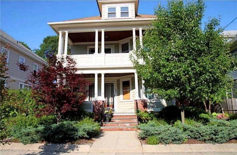 485 Academy Ave unit 2, Providence, RI 02908 - photo 1