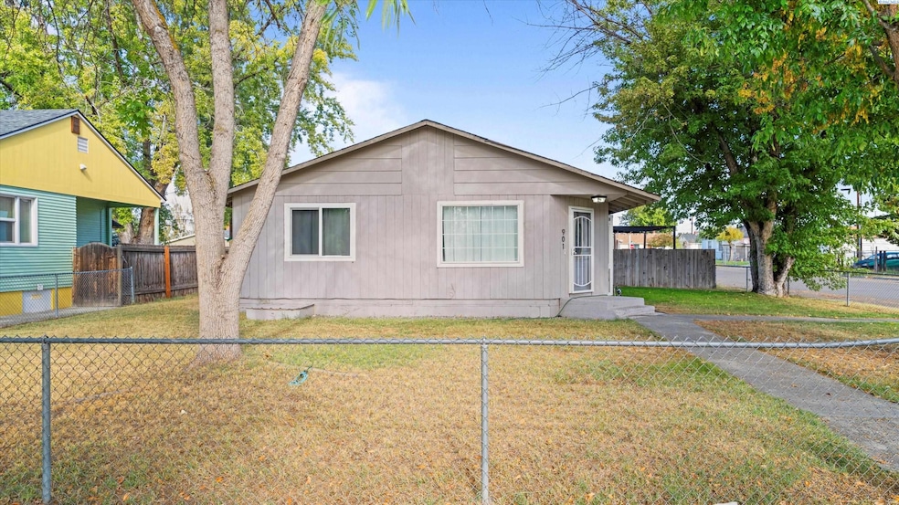901 W Henry St, Pasco, WA 99301 - photo 1