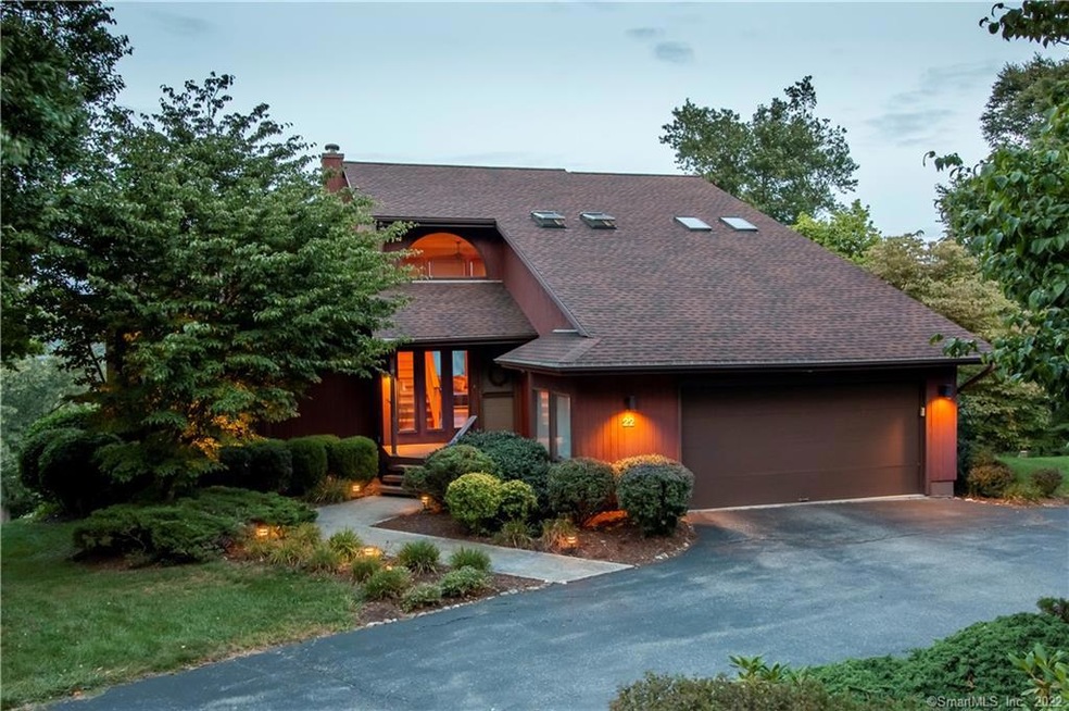 22 Smoke Ridge Dr, Sherman, CT 06784 - photo 1