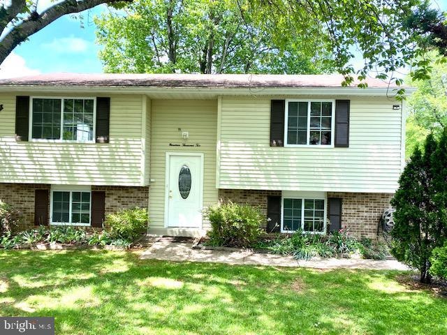 19002 Quail Valley Blvd, Gaithersburg, MD 20879 - photo 1