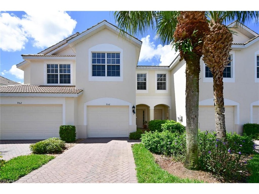 956 Hampton Cir unit 81, Naples, FL 34105 - photo 1
