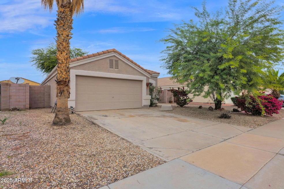 882 E Monterey St, Chandler, AZ 85225 - photo 1