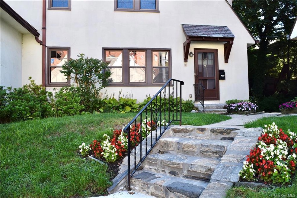 7 Prescott Ave, Bronxville, NY 10708 - photo 1