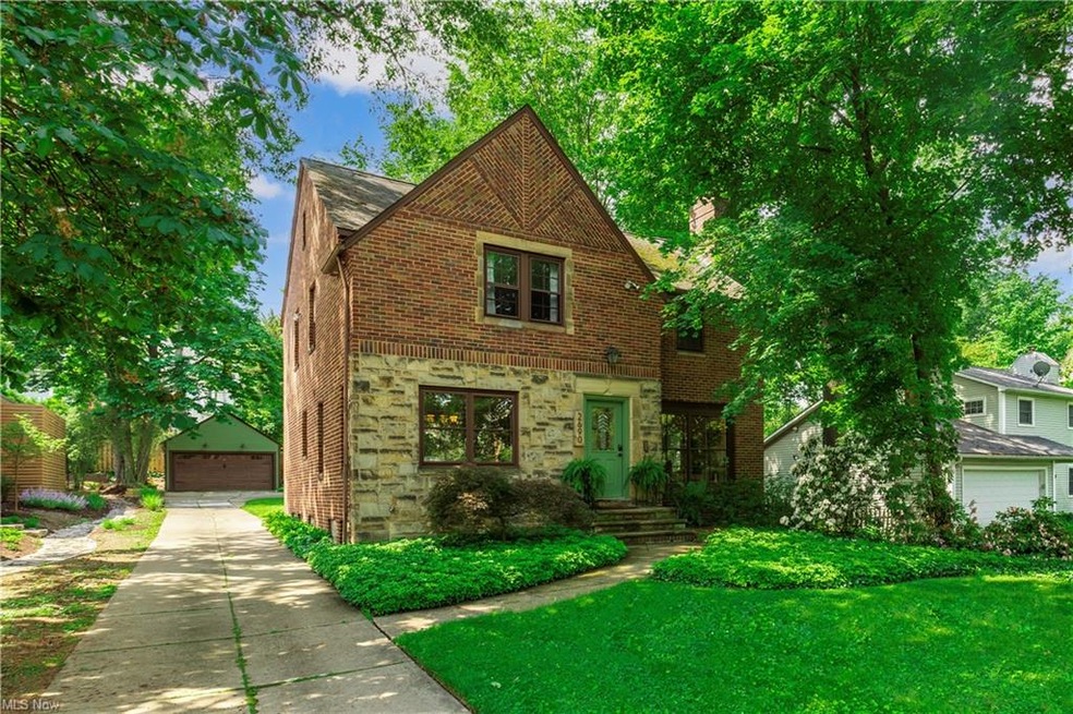 2690 Edgehill Rd, Cleveland, OH 44106 - photo 1