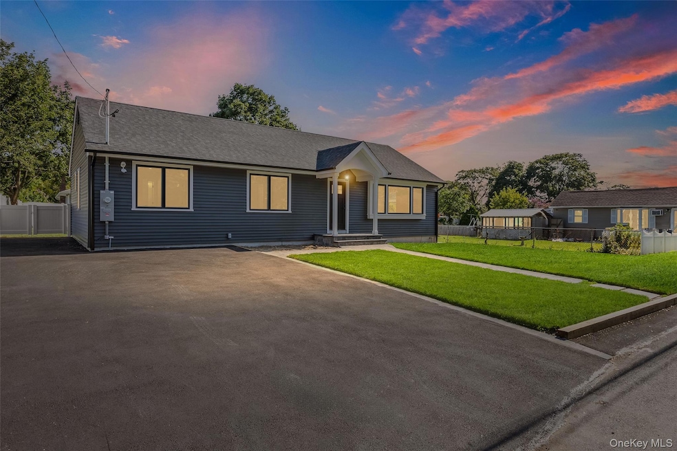 Pending $695,000 • Co-Listing Agent
