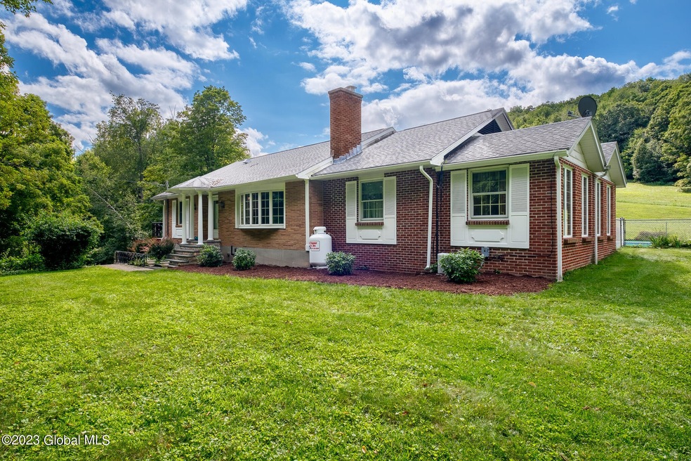 183 West Rd, Stephentown, NY 12168 MLS 202322312