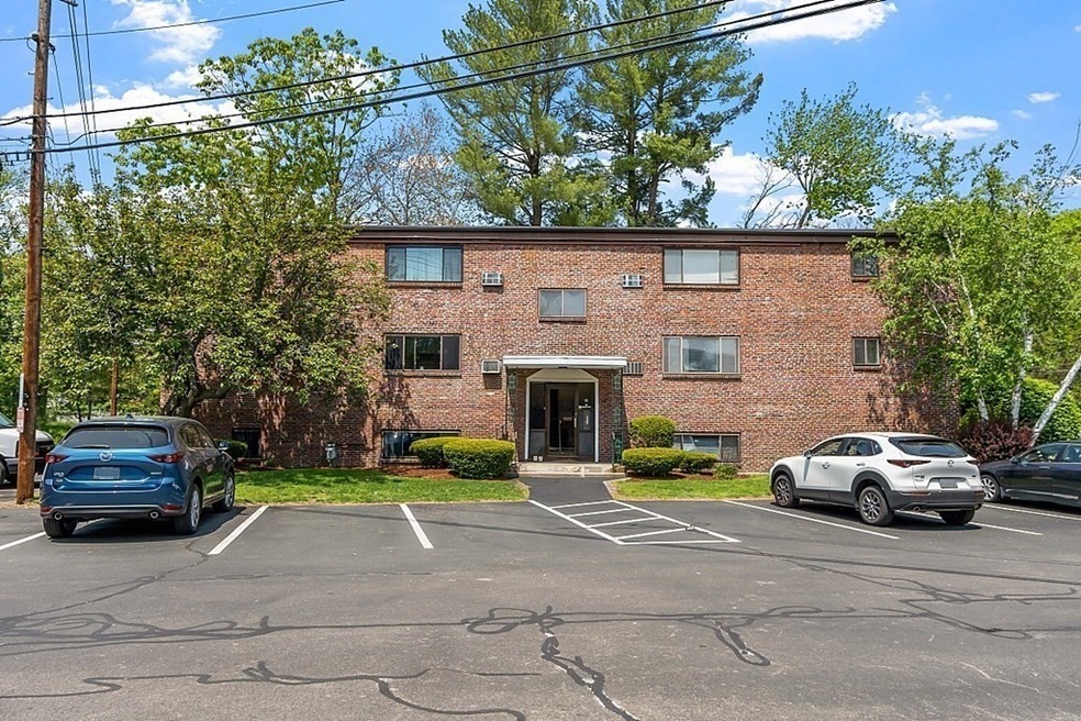 81 Nicholas Rd unit A, Framingham, MA 01701 - photo 1
