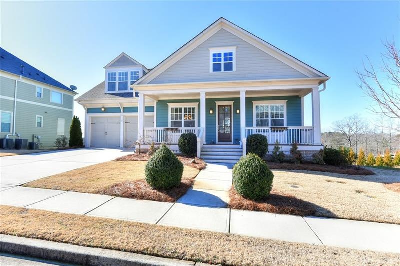 Charming Master ON Main! Screen Porch! Deck! HUGE 