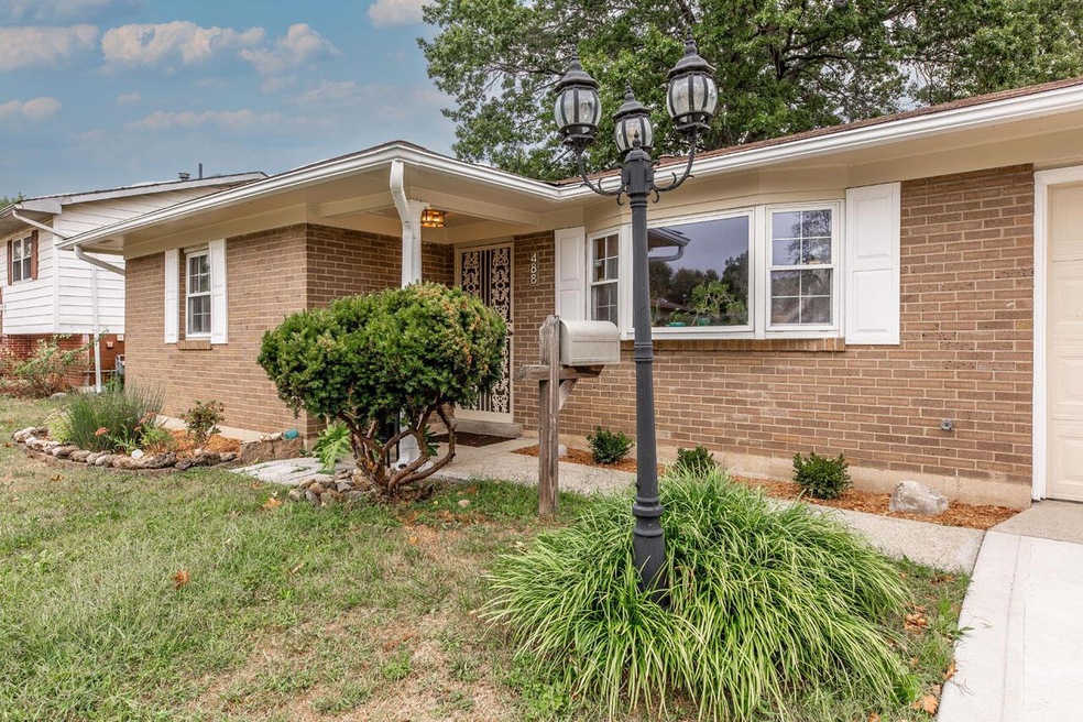 Welcome to 488 Flintwood Drive