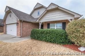 9010 N 156th East Ave, Owasso, OK 74055 - photo 1