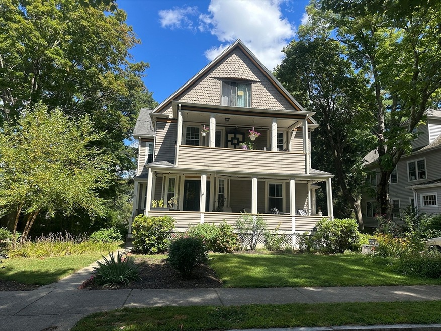 21 Jenison St unit 1, Newtonville, MA 02460 - photo 1