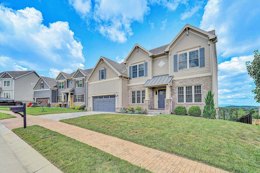 6982 Linn Cove Ct, Roanoke, VA 24018 - photo 1