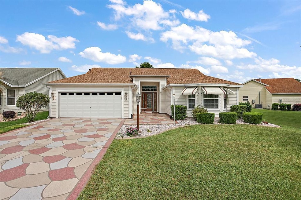 3/2 Designer Juniper w/Oversized 2 Car Garage