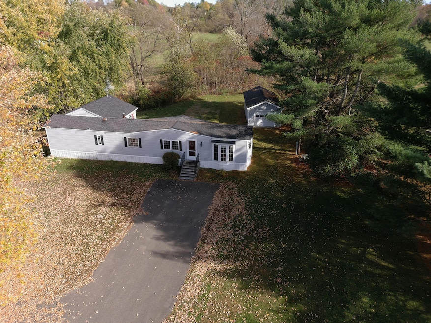 185 Mutton Ln, Clinton, ME 04927 - photo 1