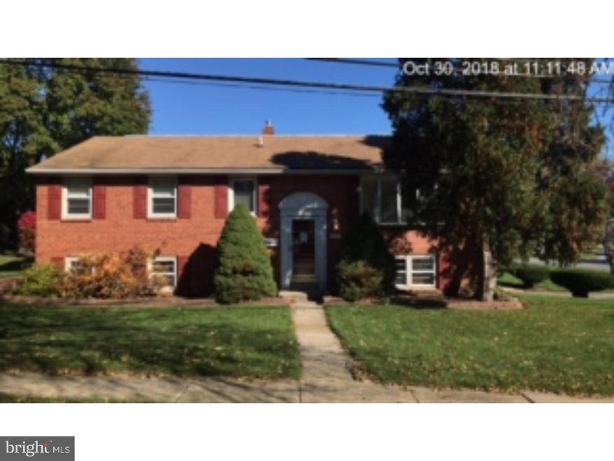 4949 Grant Dr, Brookhaven, PA 19015 - photo 1