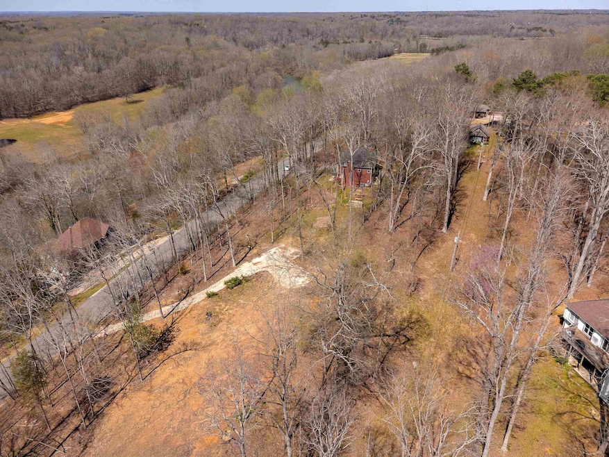 258 Creekside Dr, Florence, AL 35630 - photo 1