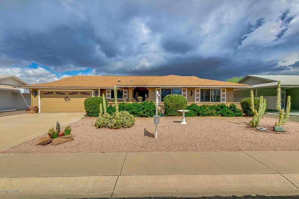 10110 W Cheryl Dr, Sun City, AZ 85351 - photo 1