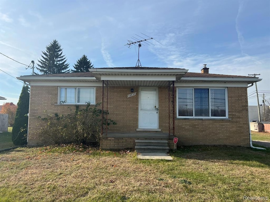 49633 Hayes Rd, Shelby Township, MI 48315 - photo 1