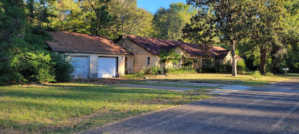 604 Omega St, Longview, TX 75601 - photo 1