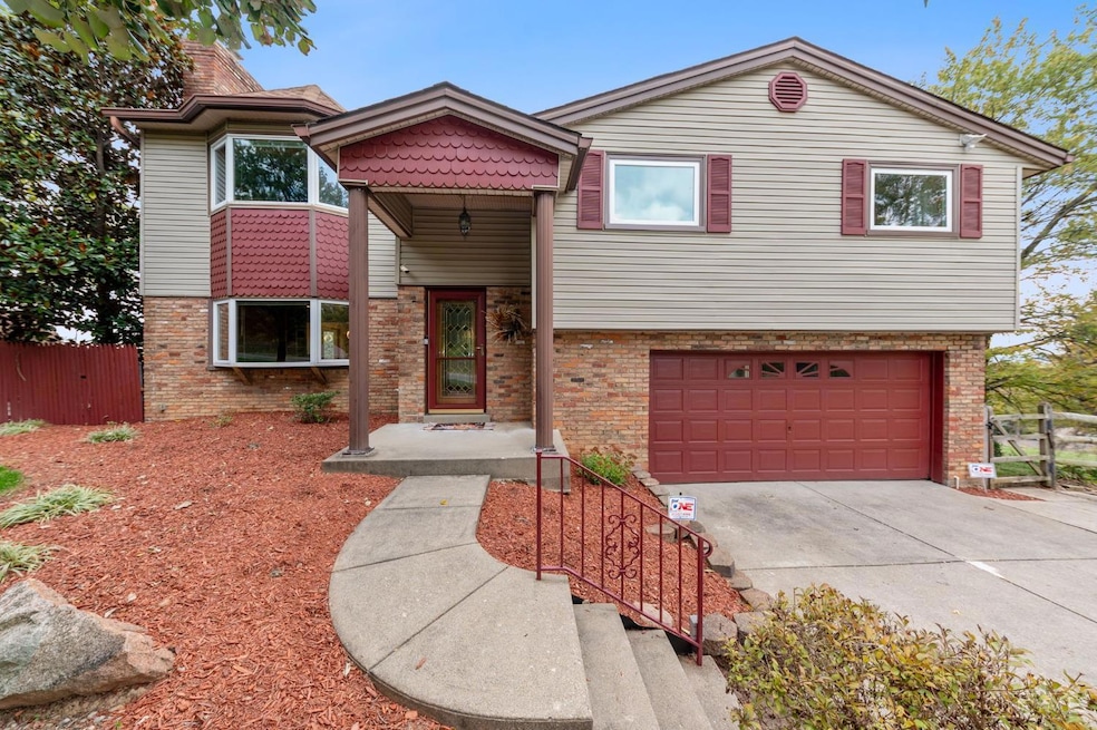 1142 W Seymour Ave, Cincinnati, OH 45216 - photo 1