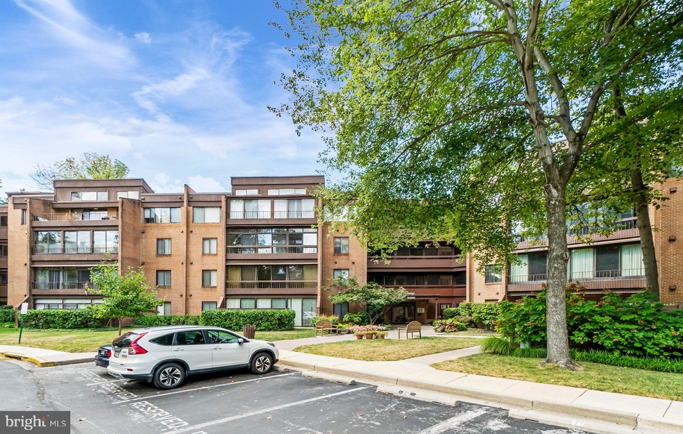 Heather Ridge unit 411, Baltimore, MD 21209 - photo 1
