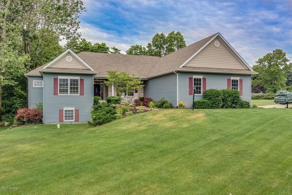66120 Blackberry Rd-large-002-8-Welcome