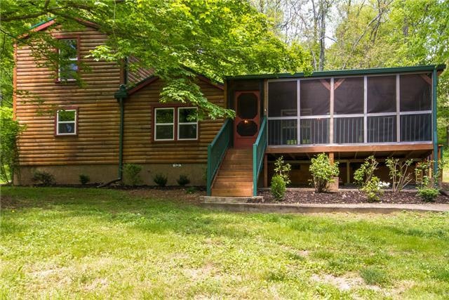 Beautiful 3bedroom,2 full bath home sitting on 1.2 acres. Feels like country, but close to all schools and shopping. Sits on a top of a hill w/beautiful views all around. Log home on outside but not inside, Must View for yourself to appreciate
