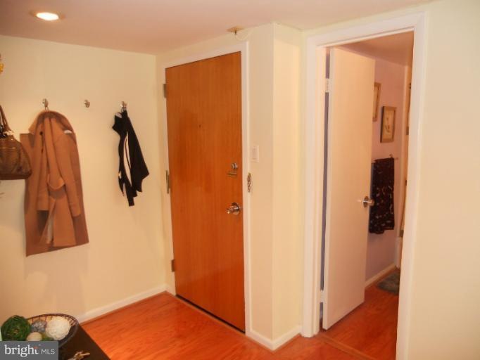 The Gibson unit 701, Washington, DC 20037 - photo 1