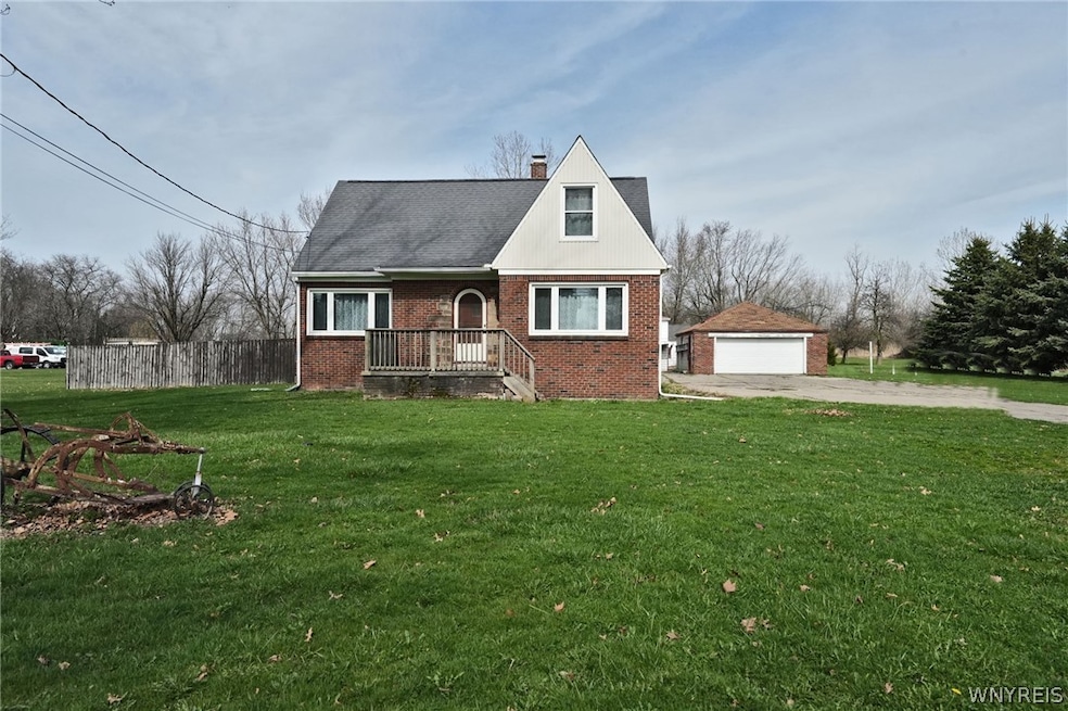 Welcome To
 2982 Clinton St.
