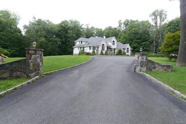 455 Barrett Hill Rd, Mahopac, NY 10541 - photo 1