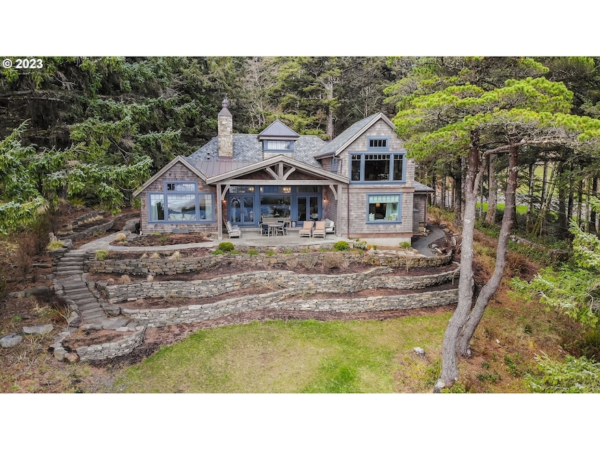 Sold $2,795,000 • Co-Listing Agent