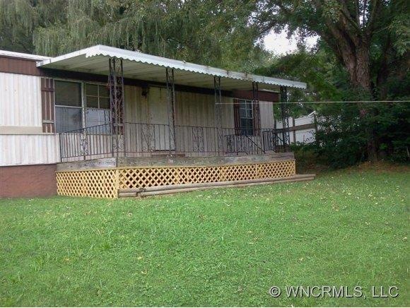 306 Queen St, Hendersonville, NC 28792 - photo 1