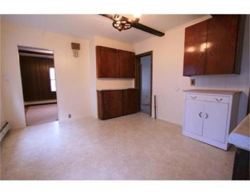 23 Montgomery St unit 1, Cambridge, MA 02140 - photo 1