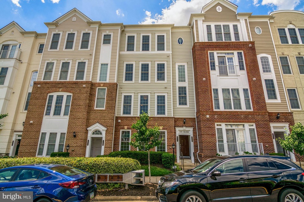 2223 Oberlin Dr unit 333A, Woodbridge, VA 22191 - photo 1