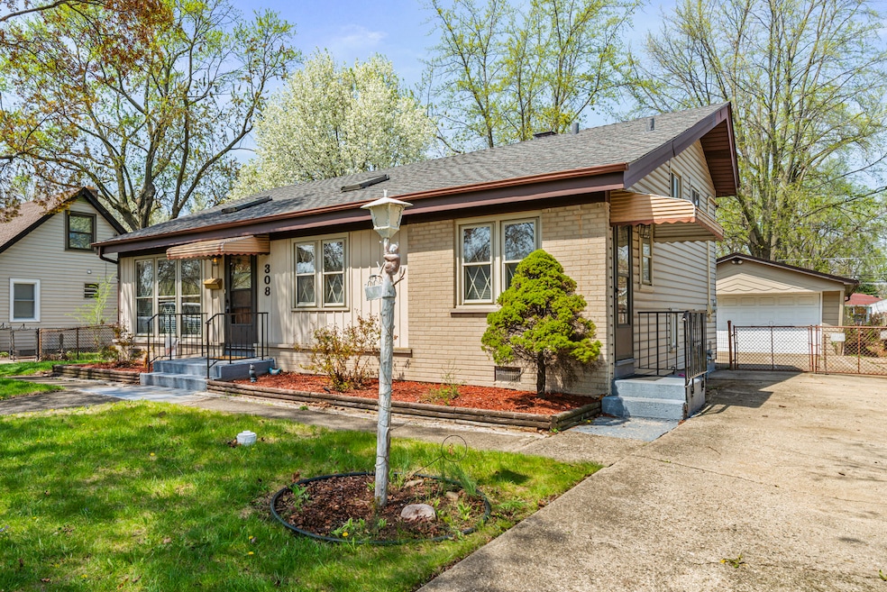 Sold $305,000