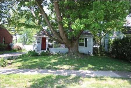 23071 Majestic St, Oak Park, MI 48237 - photo 1