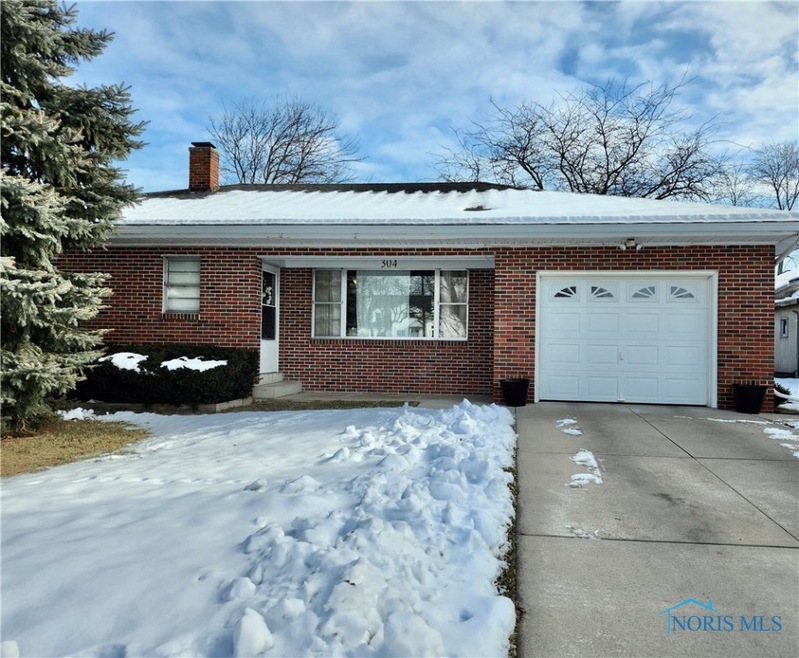 304 Brussel St, Archbold, OH 43502 - photo 1