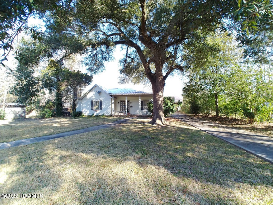 1 Front View